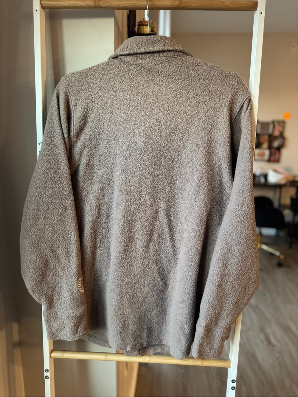 PINK Victoria's Secret Taupe Sherpa Shacket | Size S, Buttons Collegiate Emblem - Picture 3 of 6